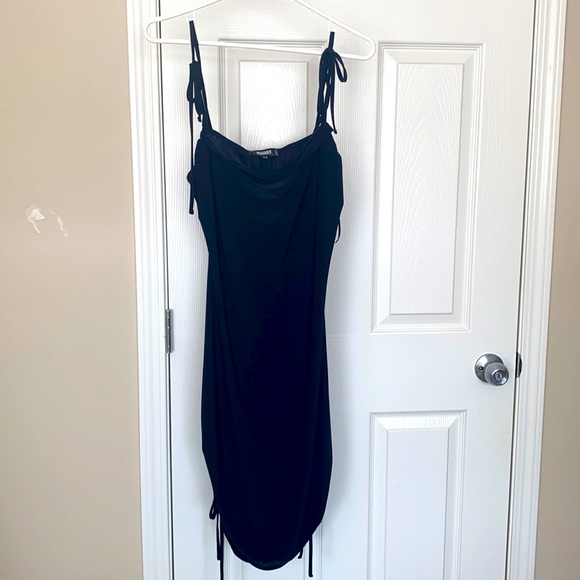 NWT MISSGUIDED Cowl Neck Ruched Tie Mini Dress - Picture 5 of 9